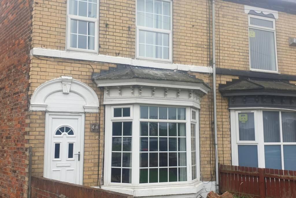 Apartment Hullidays - Side Lg 4 Bed House *